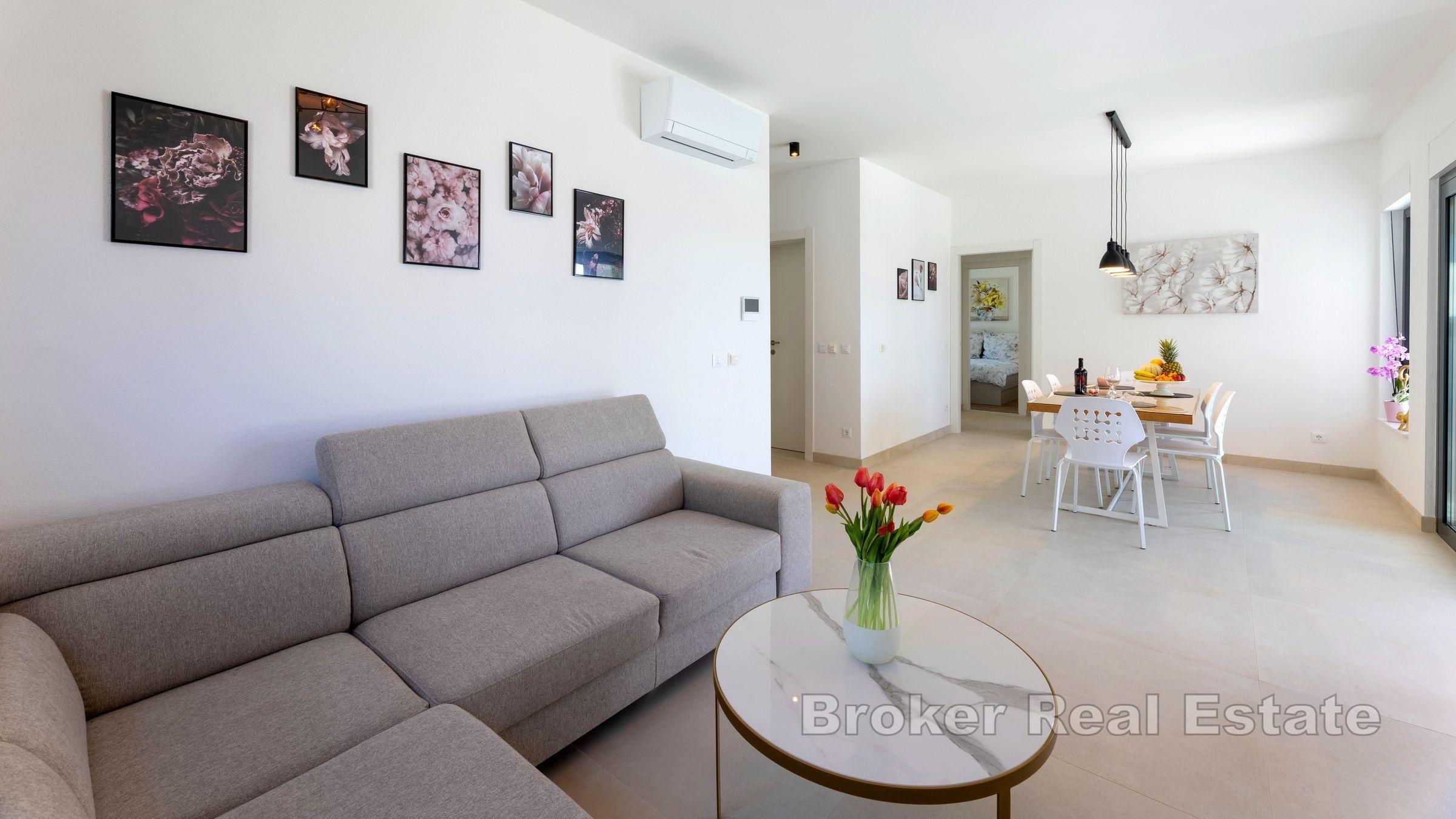Prestigefylld villa med tre bostäder