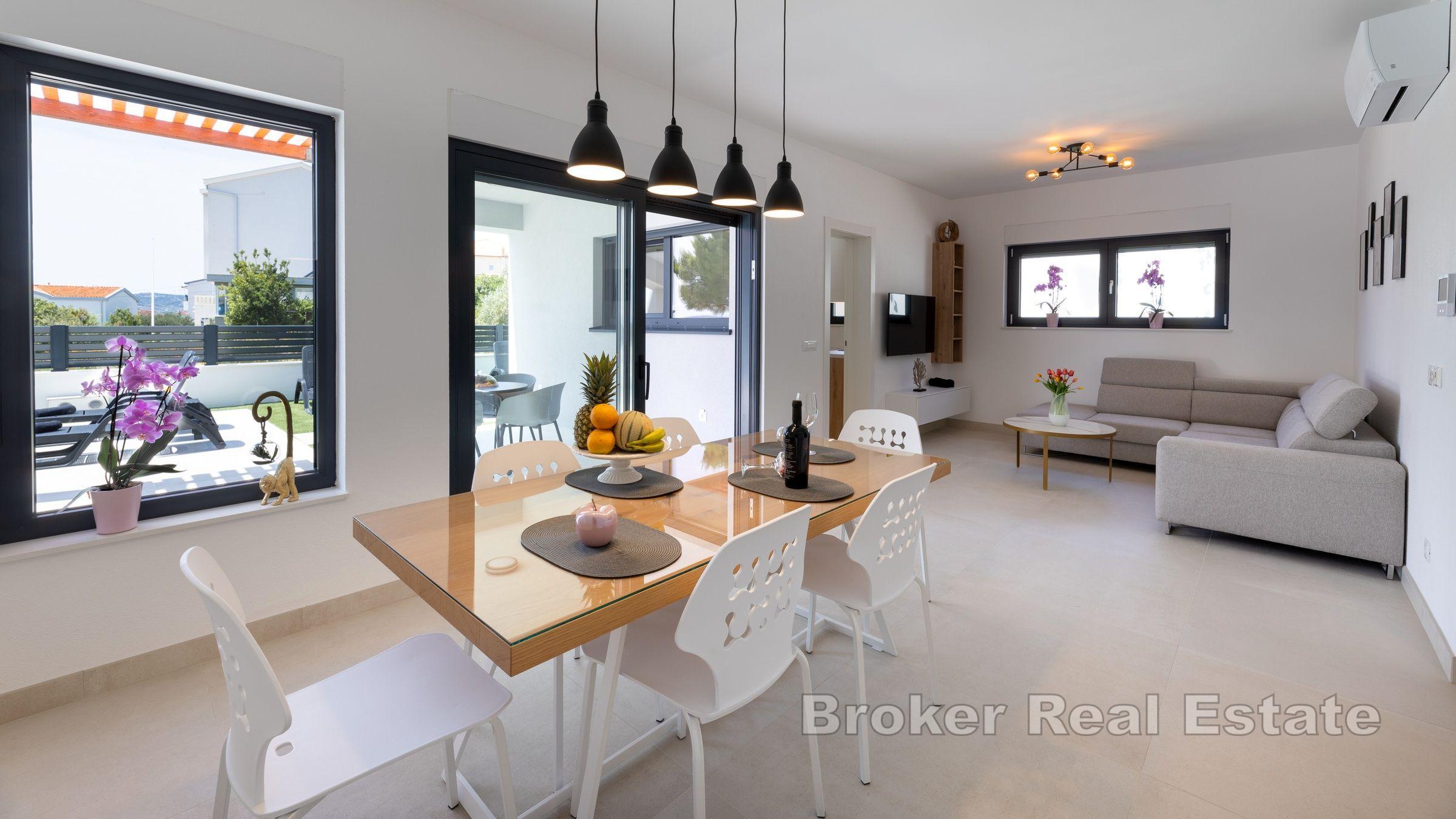 Prestigefylld villa med tre bostäder