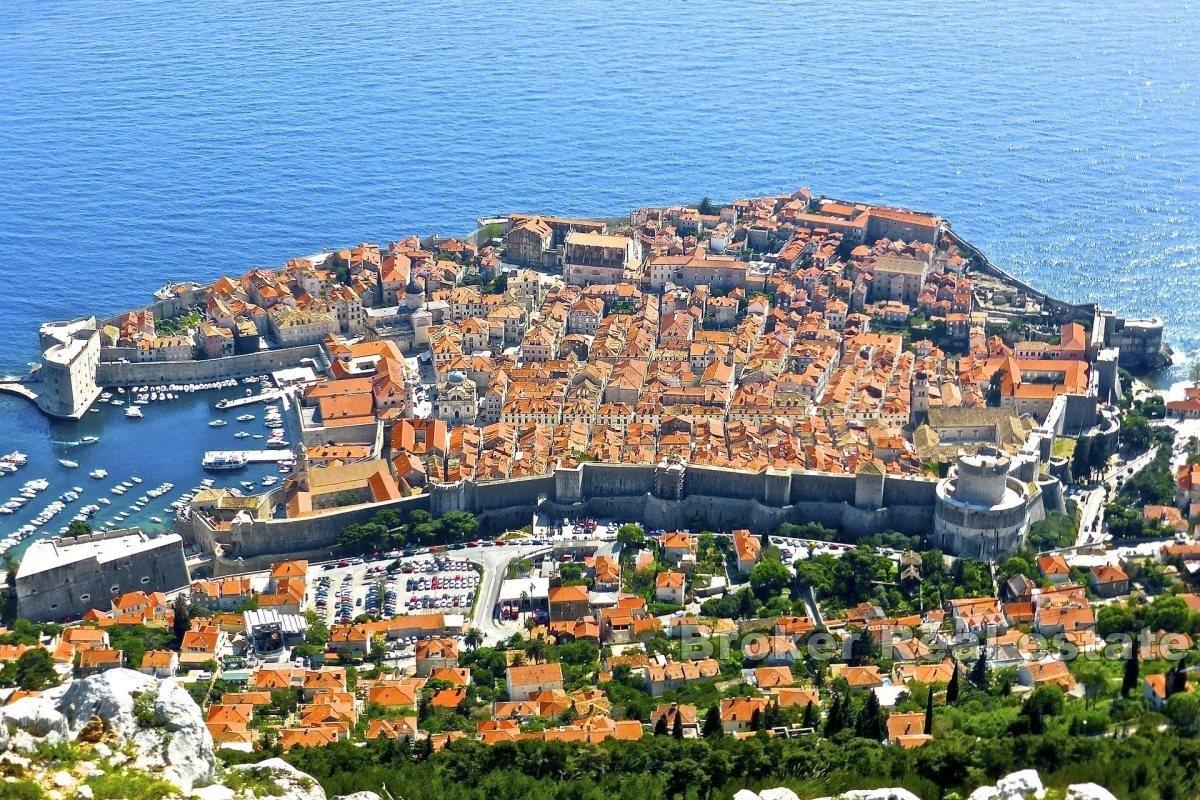000-2047-18-Dubrovnik-Luxury-apartment-in-the-city-centre-for-sale