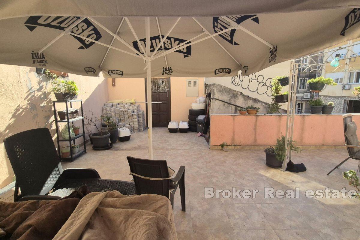 Drei-Zimmer-Wohnung mit Terrasse