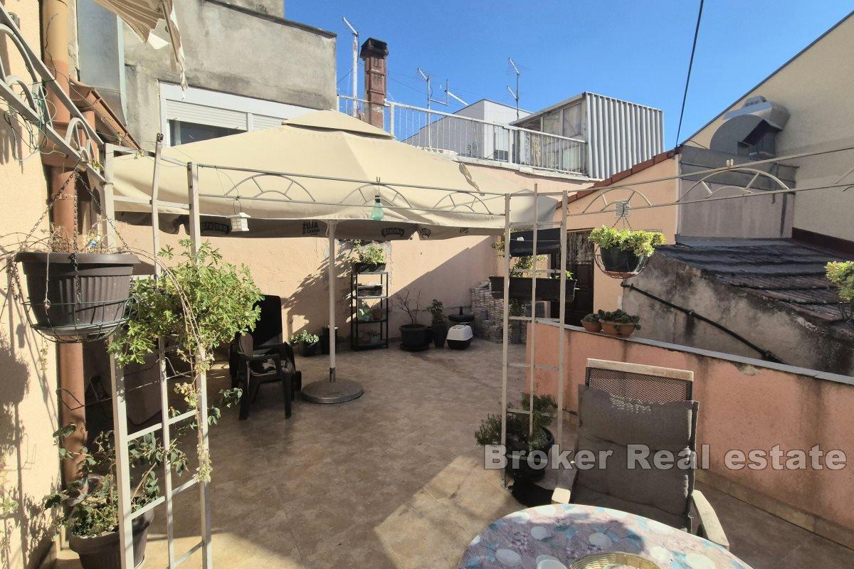 Drei-Zimmer-Wohnung mit Terrasse