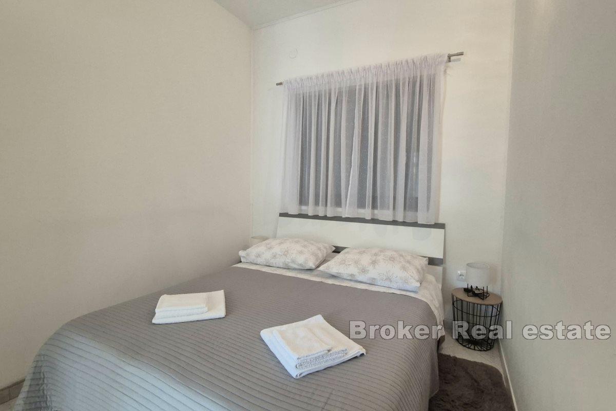 Trzy jednostki mieszkalne z kawiarnią