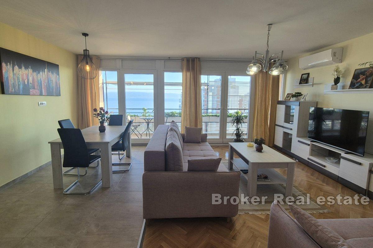 Möblierte Wohnung mit Meerblick