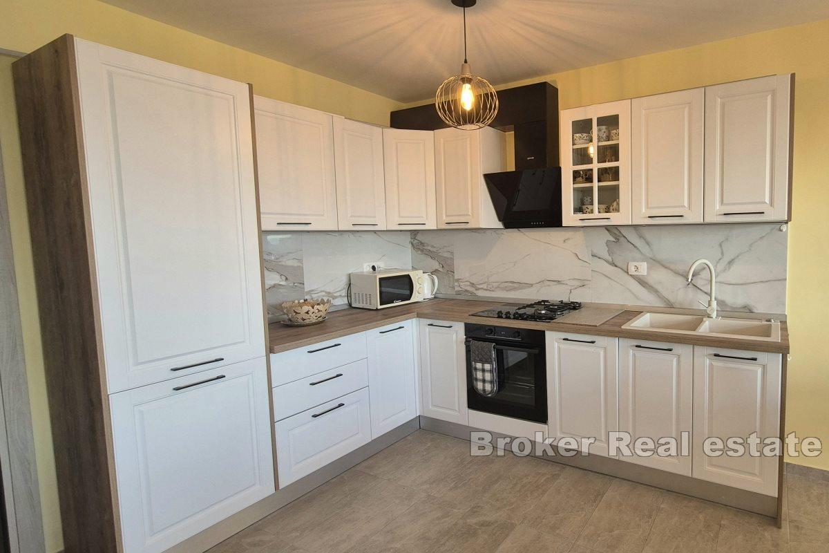 Möblierte Wohnung mit Meerblick