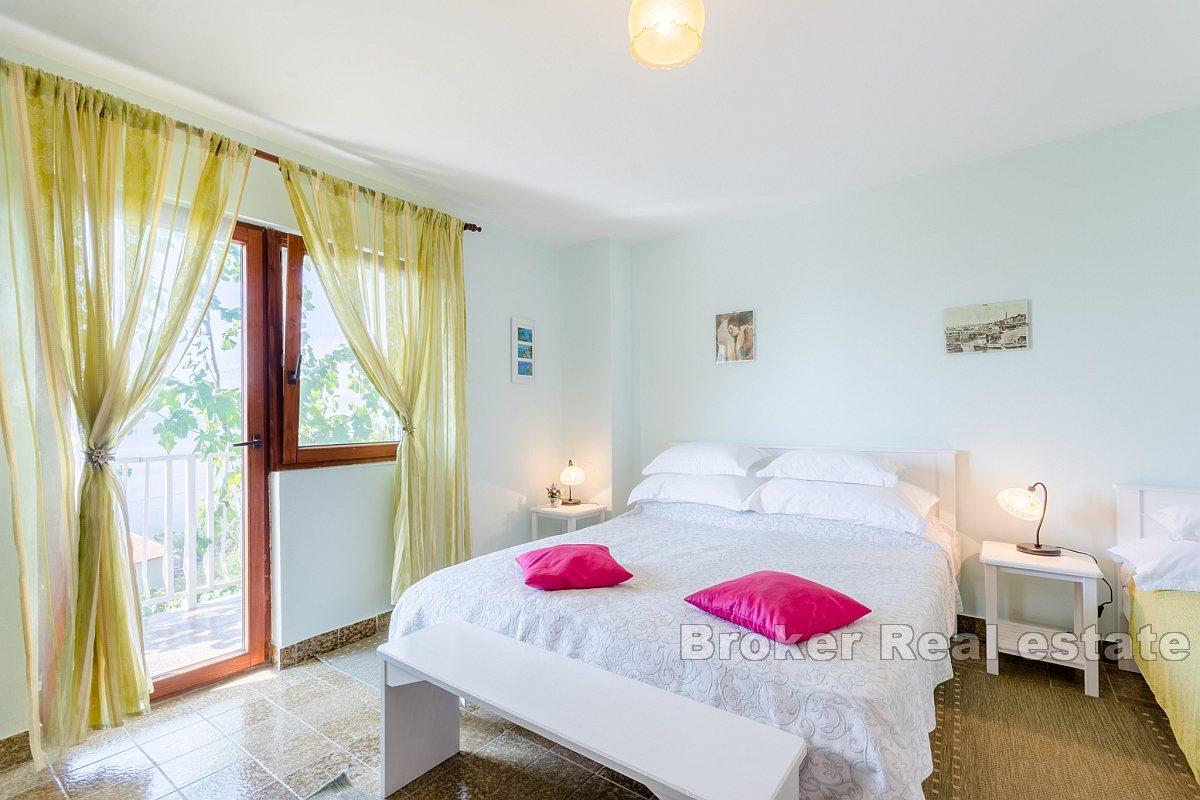 Maison avec plusieurs unités résidentielles