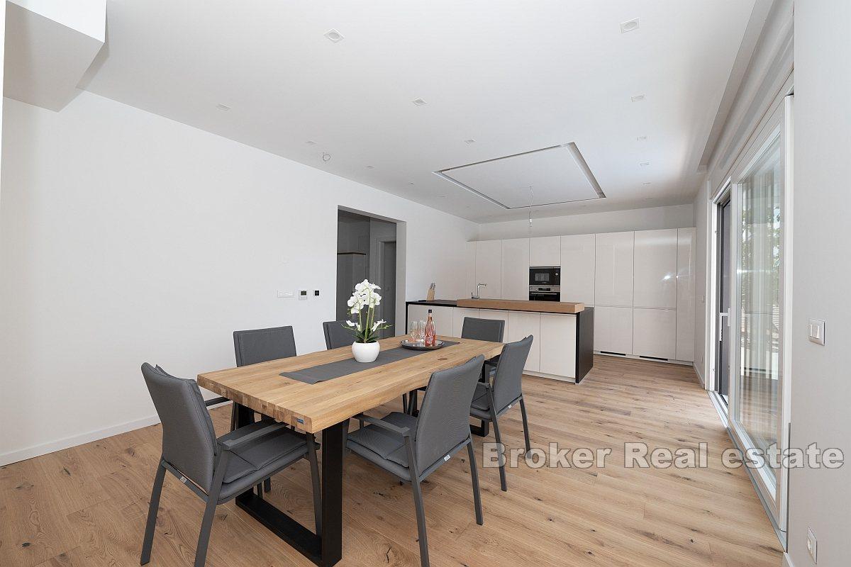 Trogir - Moderná vila s bazénom