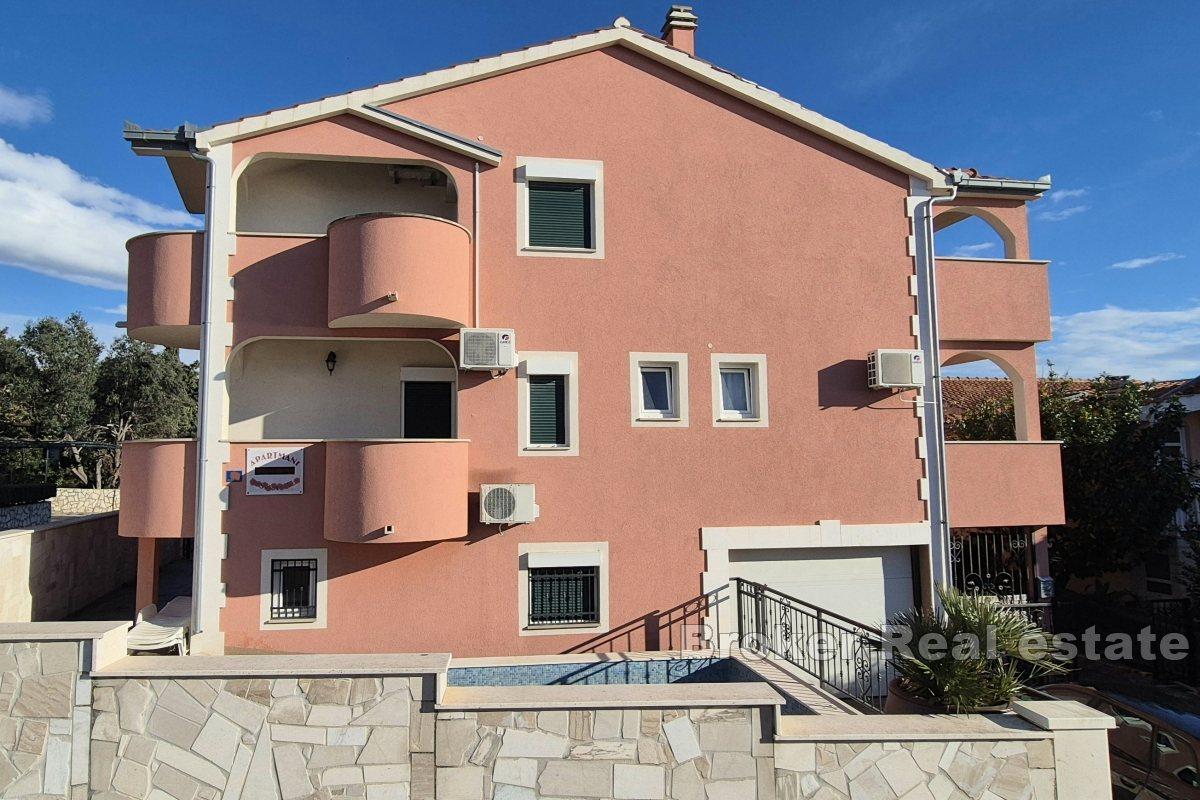 Apartment house in a prime location