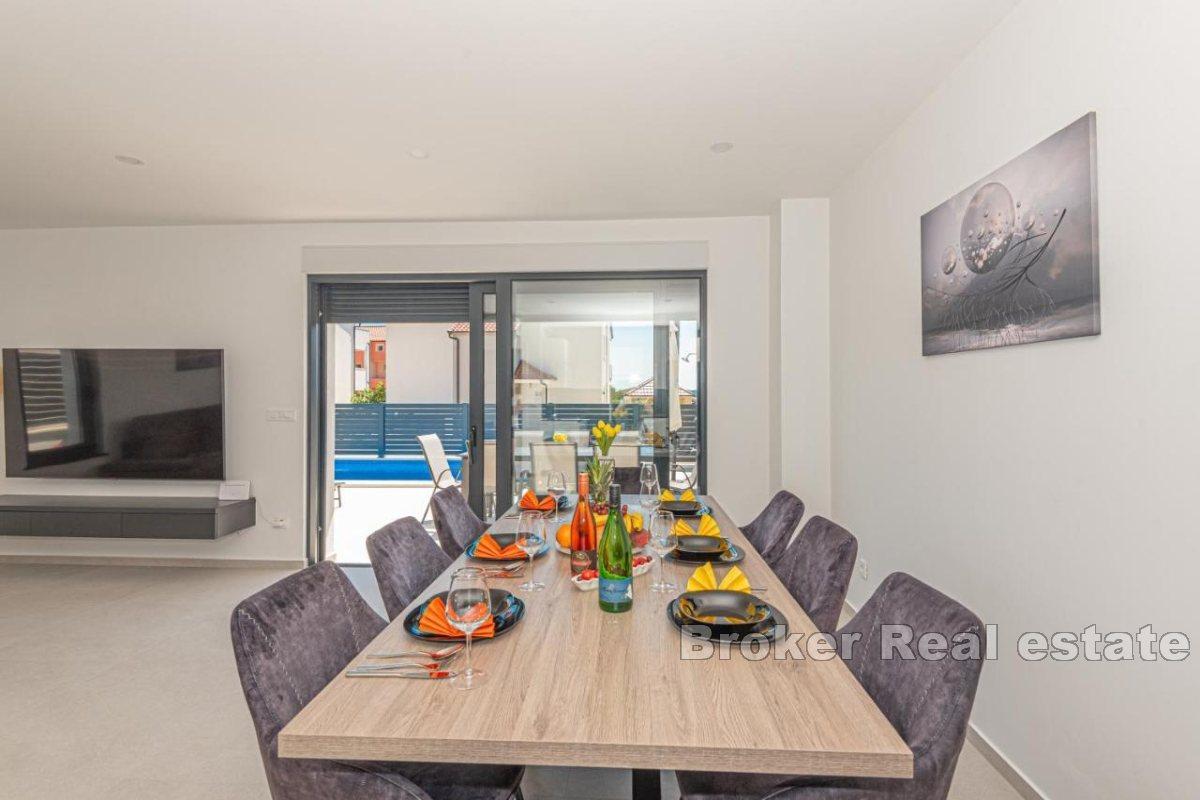 Dvojdomek v blízkosti moře