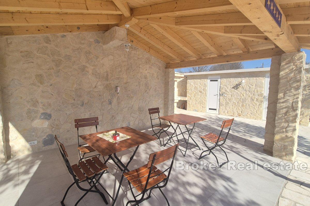 Dom wakacyjny z podgrzewanym basenem