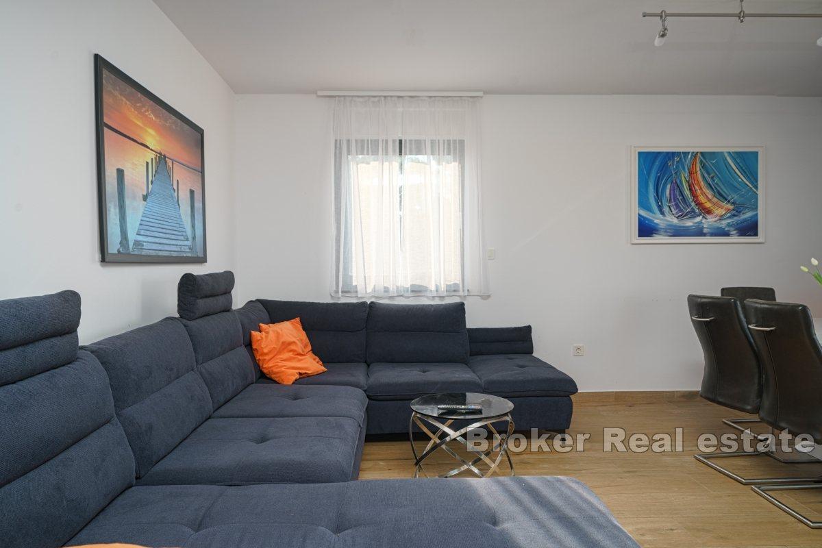 Vodice - Moderný penthouse s výhľadom na more