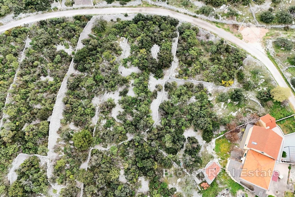 Terreno edificabile con vista libera sul mare
