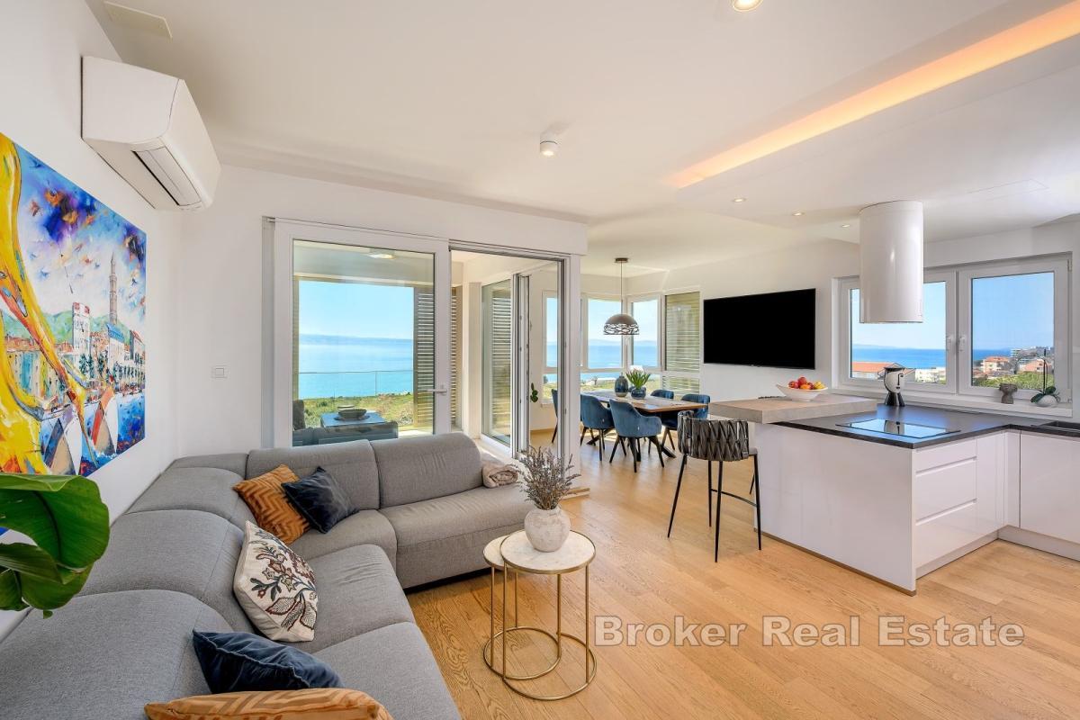 Elegancki apartament z trzema sypialniami, widokiem i garażem