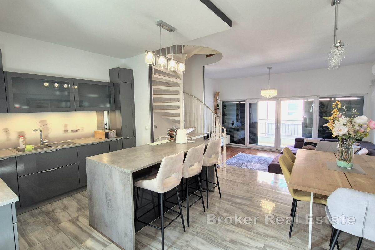 Leilighet med tre soverom og garasje