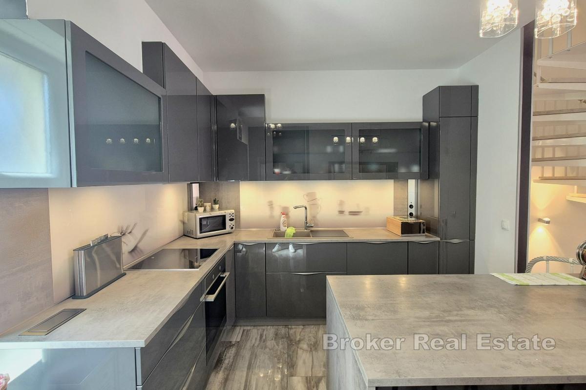 Leilighet med tre soverom og garasje