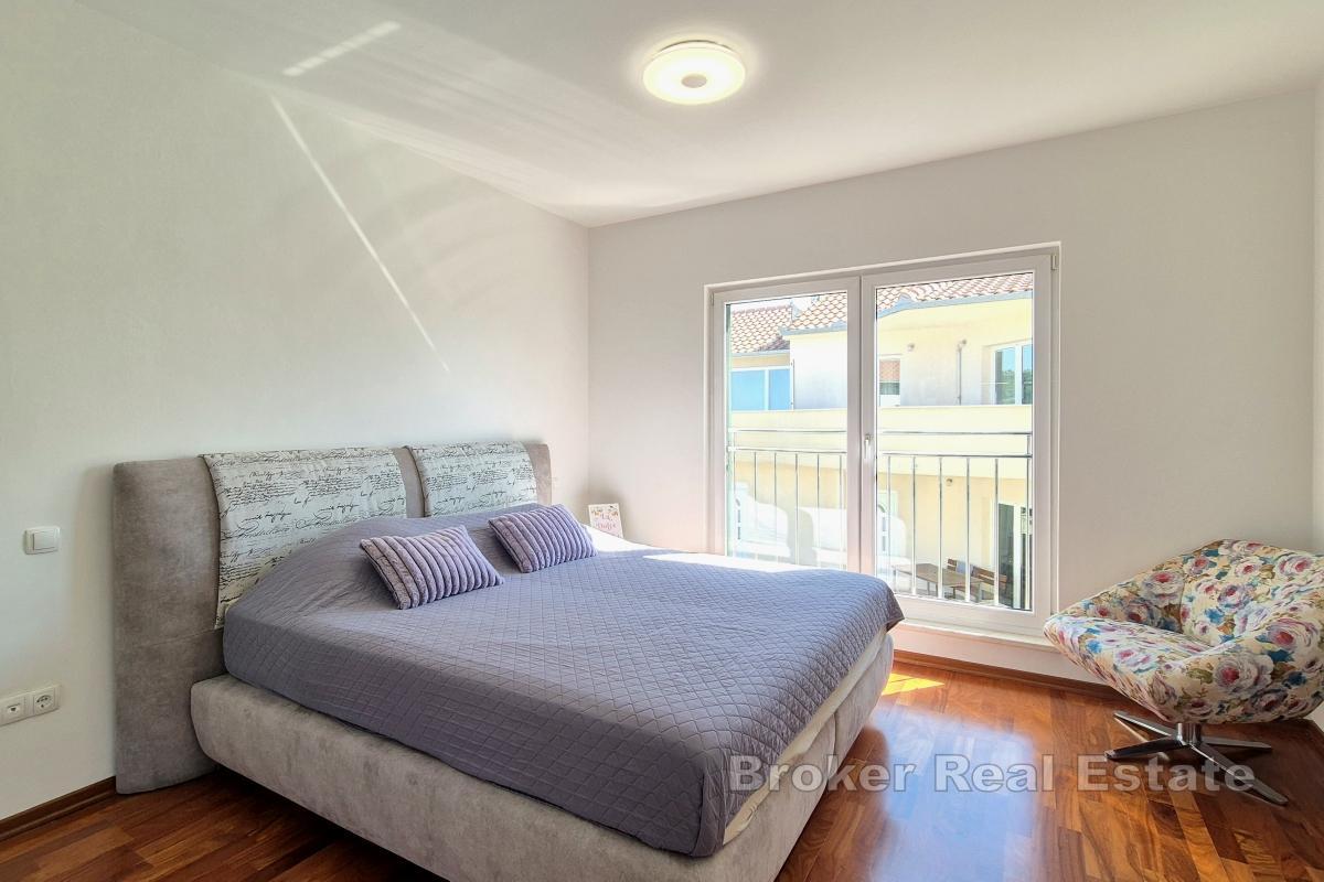 Leilighet med tre soverom og garasje