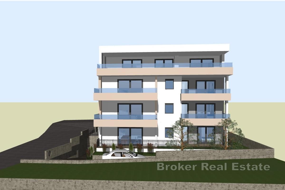 Penthouse de trois chambres dans un nouvel immeuble avec vue sur la mer