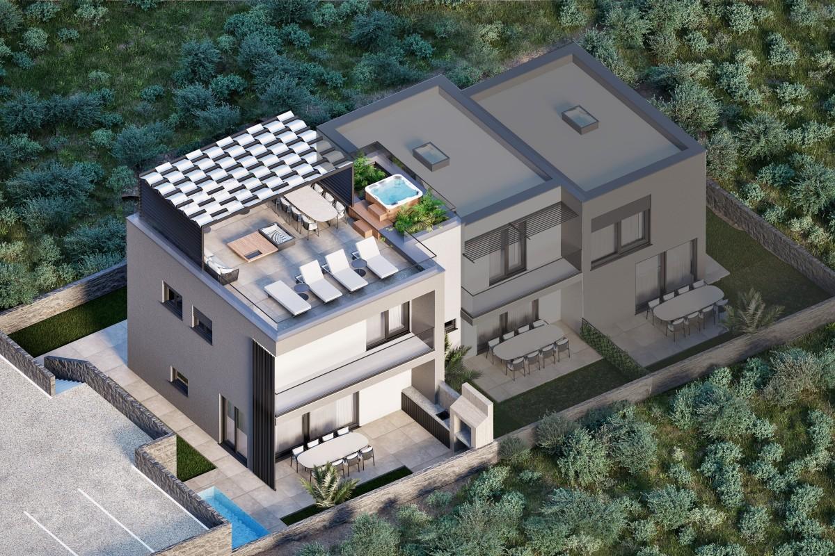 Trosobni triplex s parkirnim mjestima i mogućnošću bazena