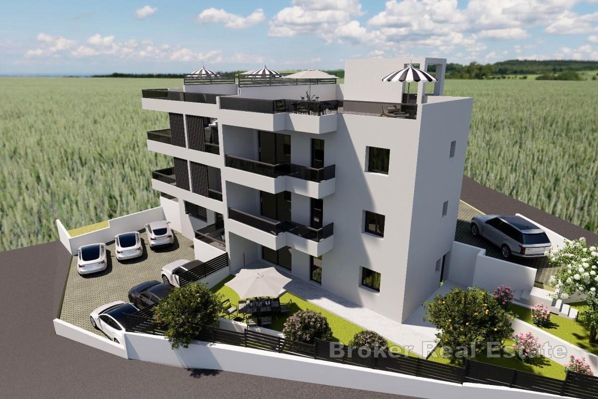 Penthouse z tarasem na dachu i widokiem na morze
