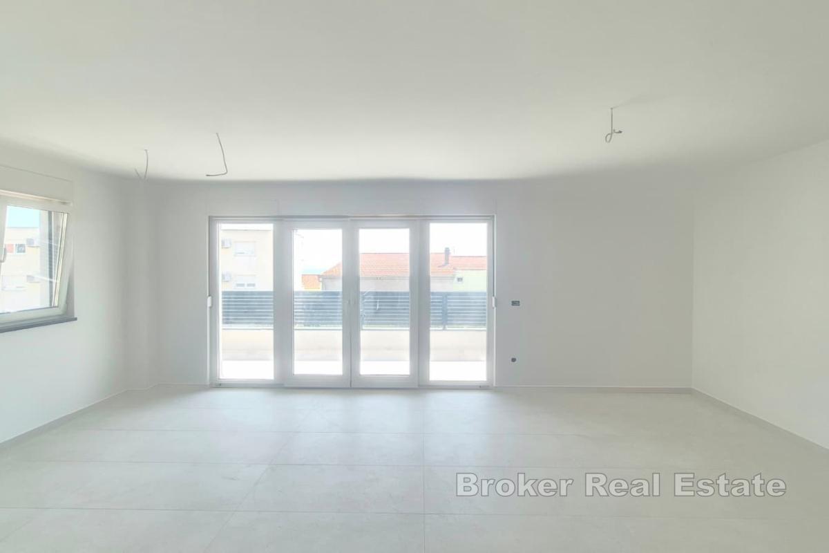 Nowo wybudowany apartament z widokiem na morze