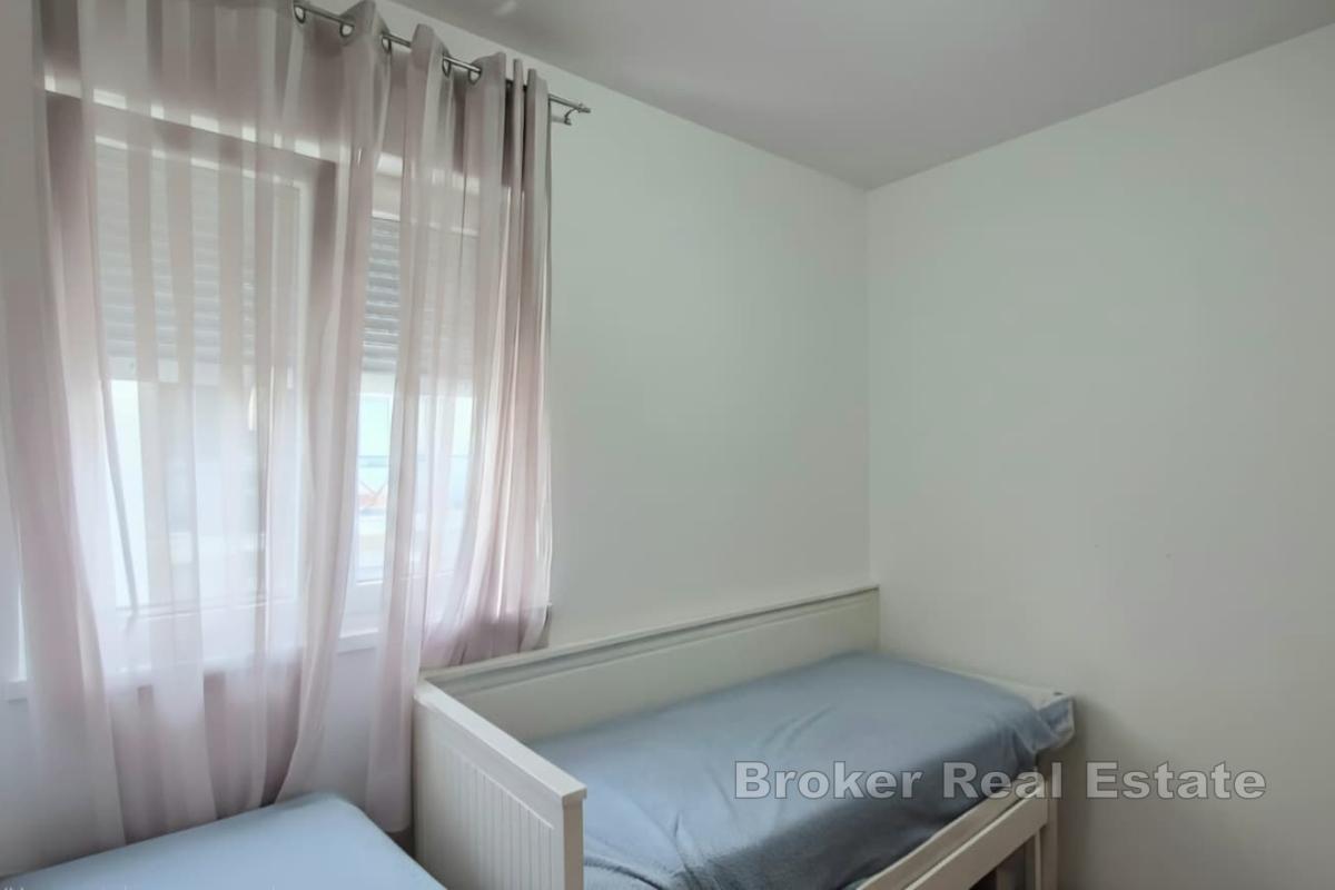 Dvosoban stan s parkingom