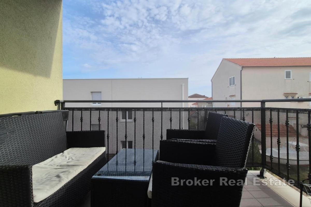 Dvosoban stan s parkingom