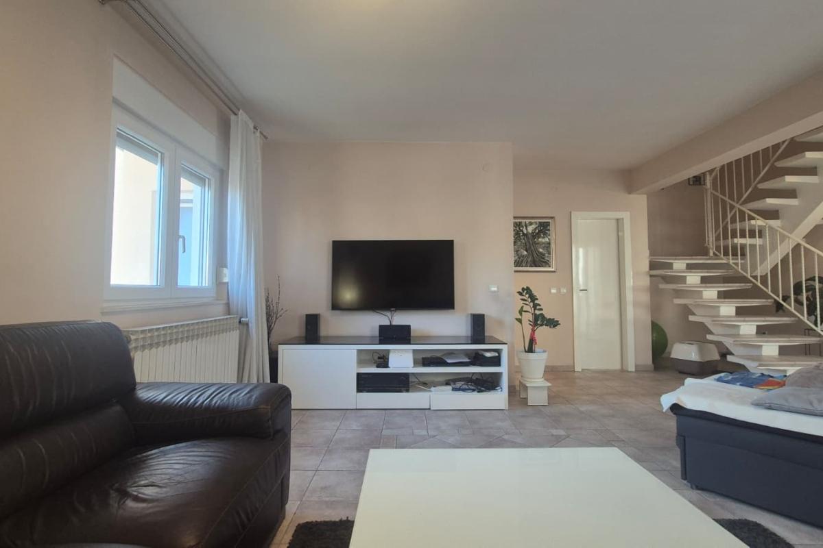 Trzypokojowy apartament dwupoziomowy