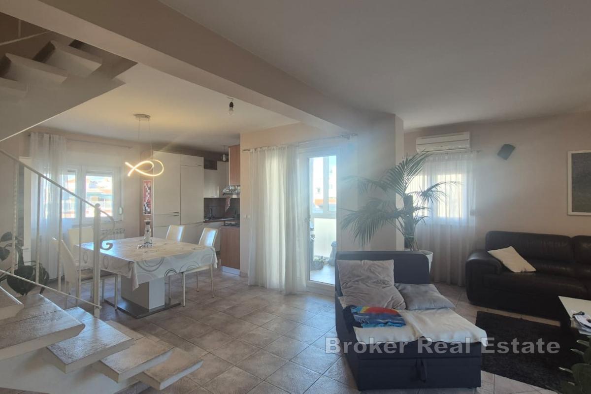 Trzypokojowy apartament dwupoziomowy