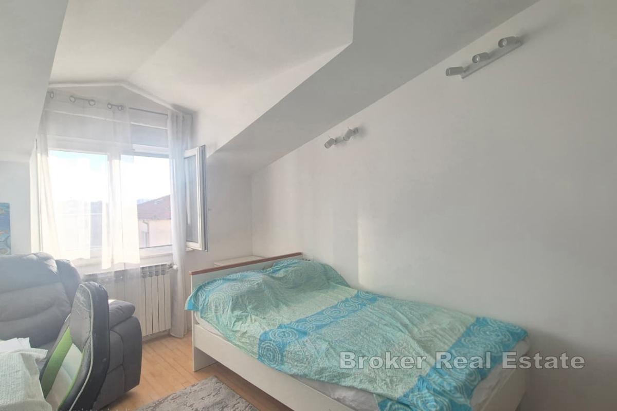 Trzypokojowy apartament dwupoziomowy