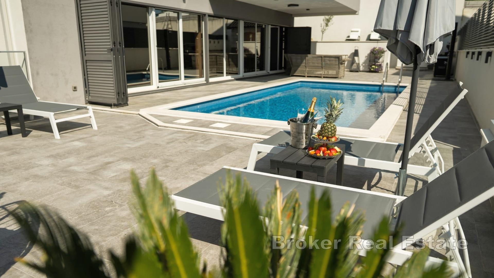 Podstrana - Moderná vila s výhľadom na pobrežie Stredozemného mora