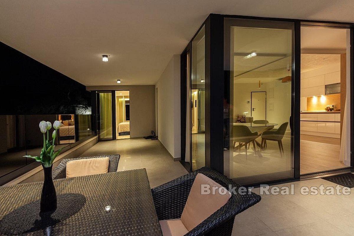 Atraktivní penthouse s výhledem na pobřeží