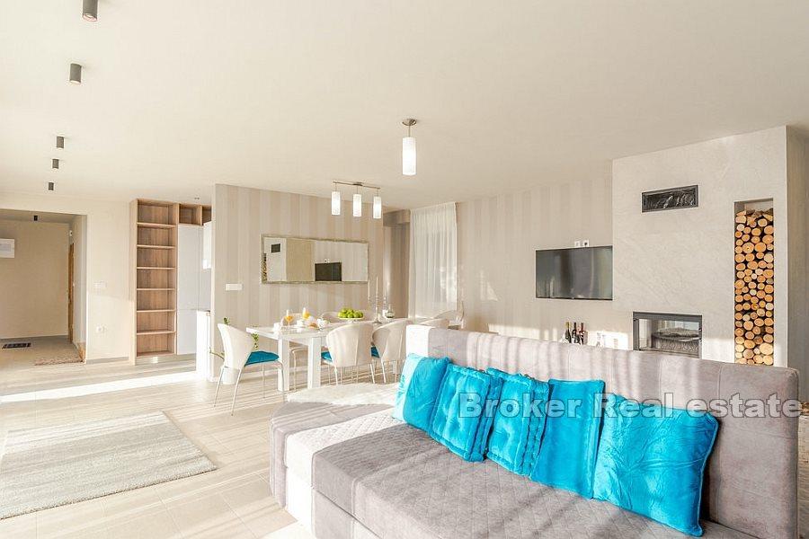 Vacker villa uthyres med utsikt över kusten