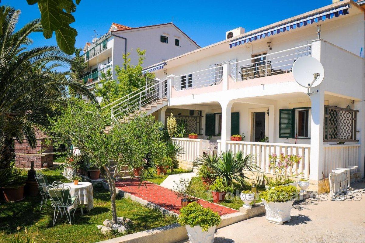 Bellissimo appartamento in affitto in prima fila sul mare