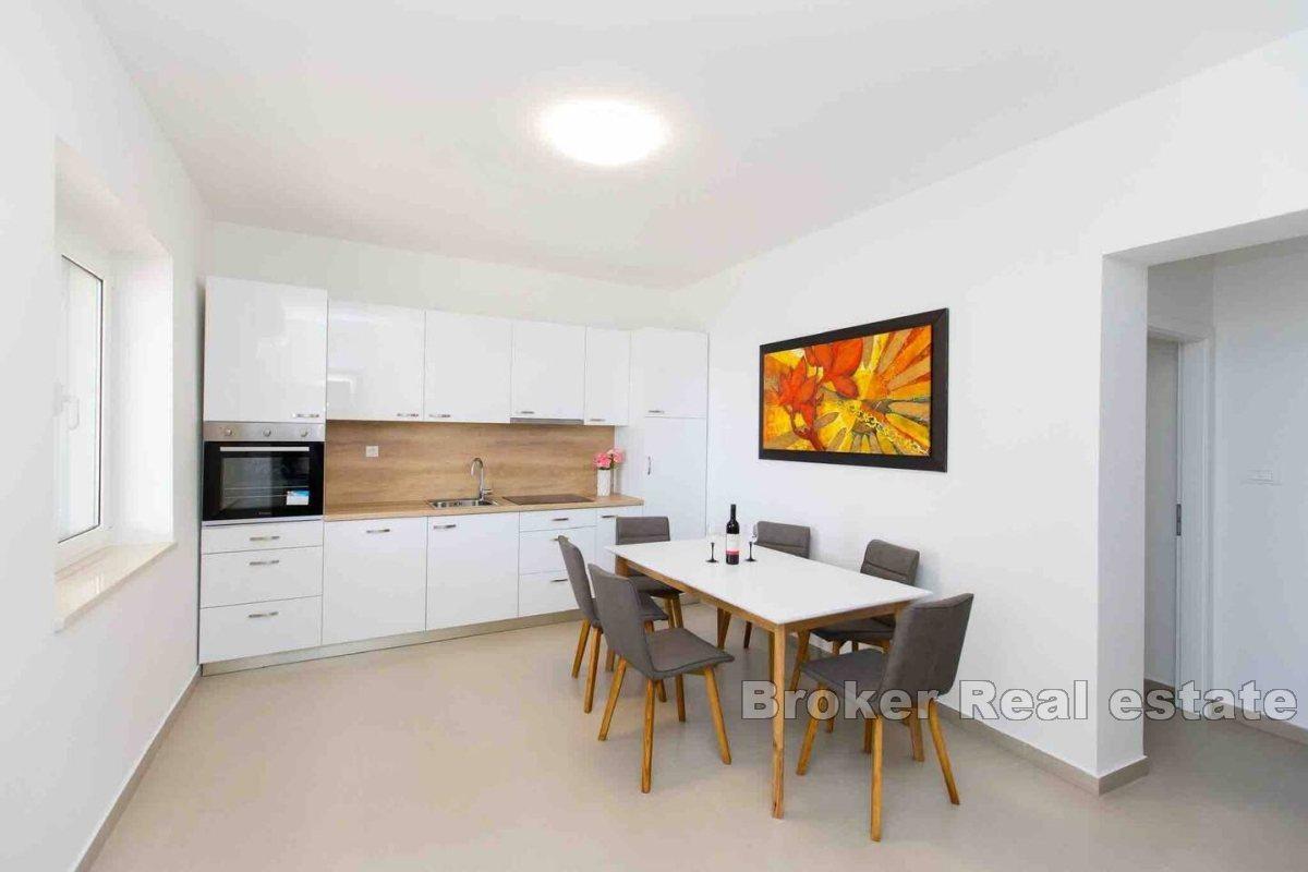 Krásny apartmán na prenájom v prvom rade pri mori