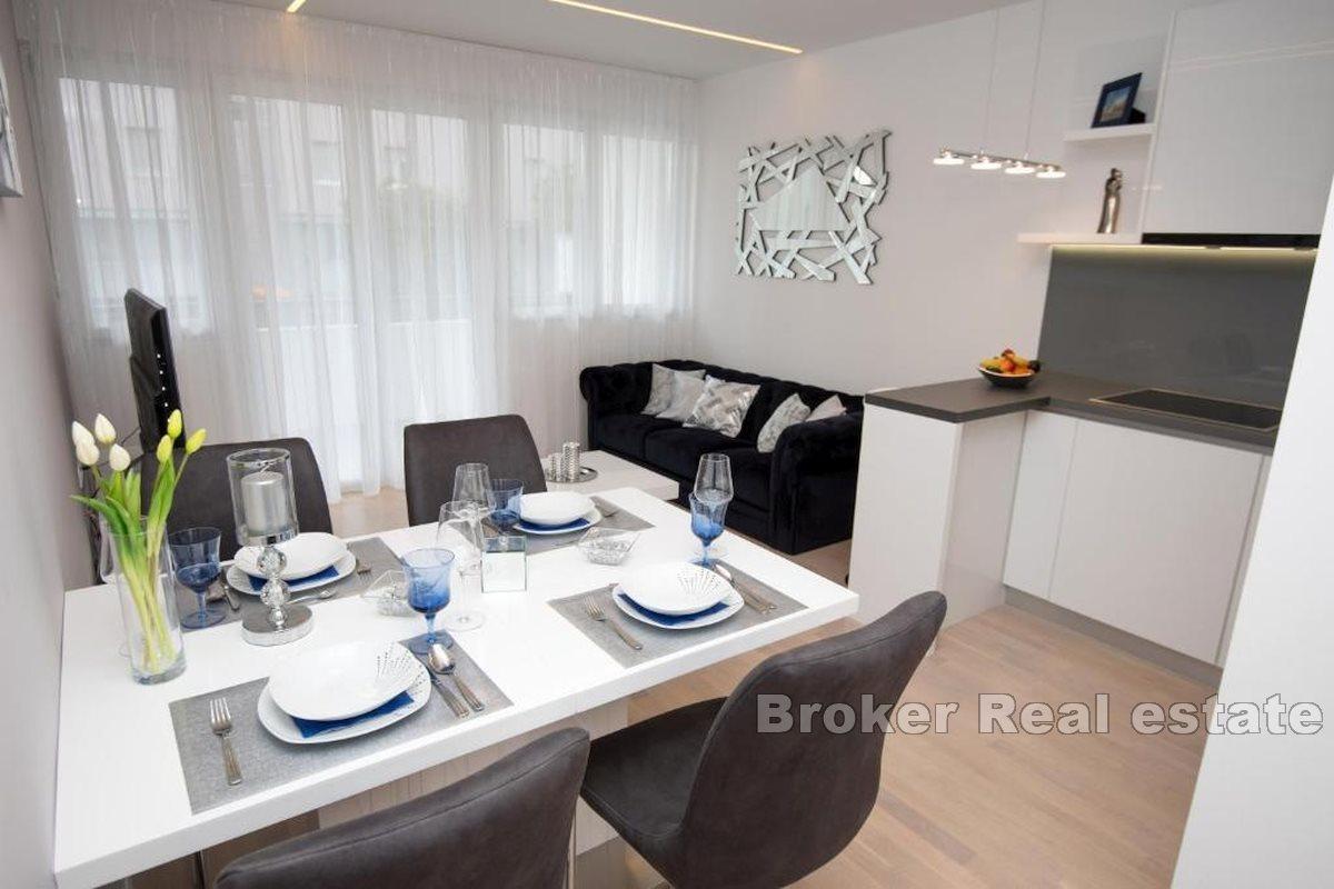 Appartement attrayant de deux chambres à coucher dans un excellent emplacement