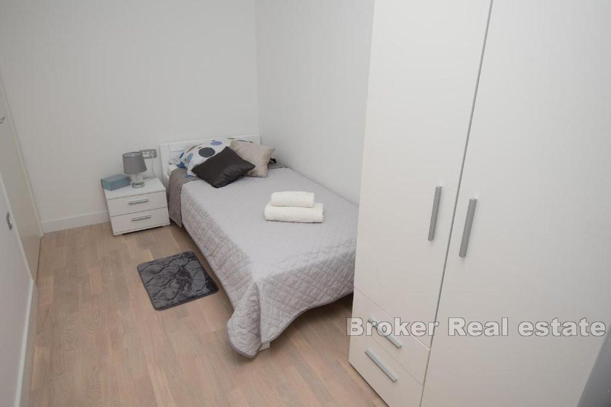 Appartement attrayant de deux chambres à coucher dans un excellent emplacement
