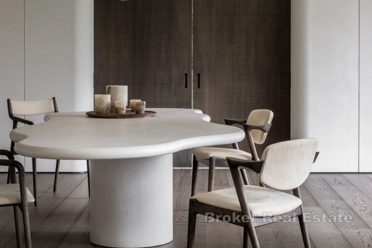 Unik villa med krystallbadekar fra Madagaskar og havutsikt