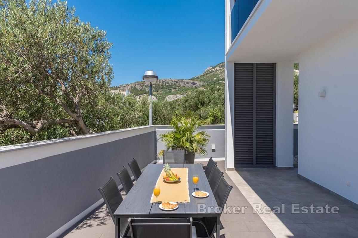 Belle villa de vacances avec vue panoramique sur la côte