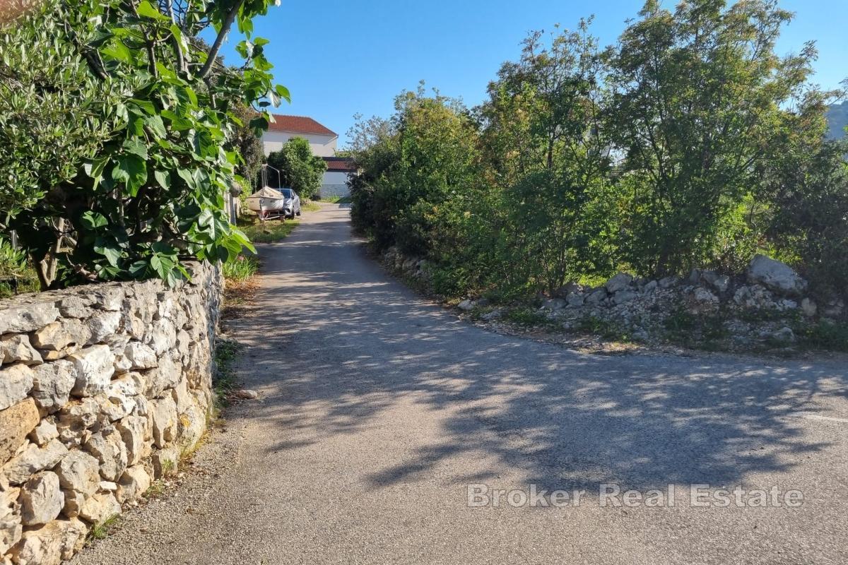 Terreno edificabile vicino alla costa del Mediterraneo