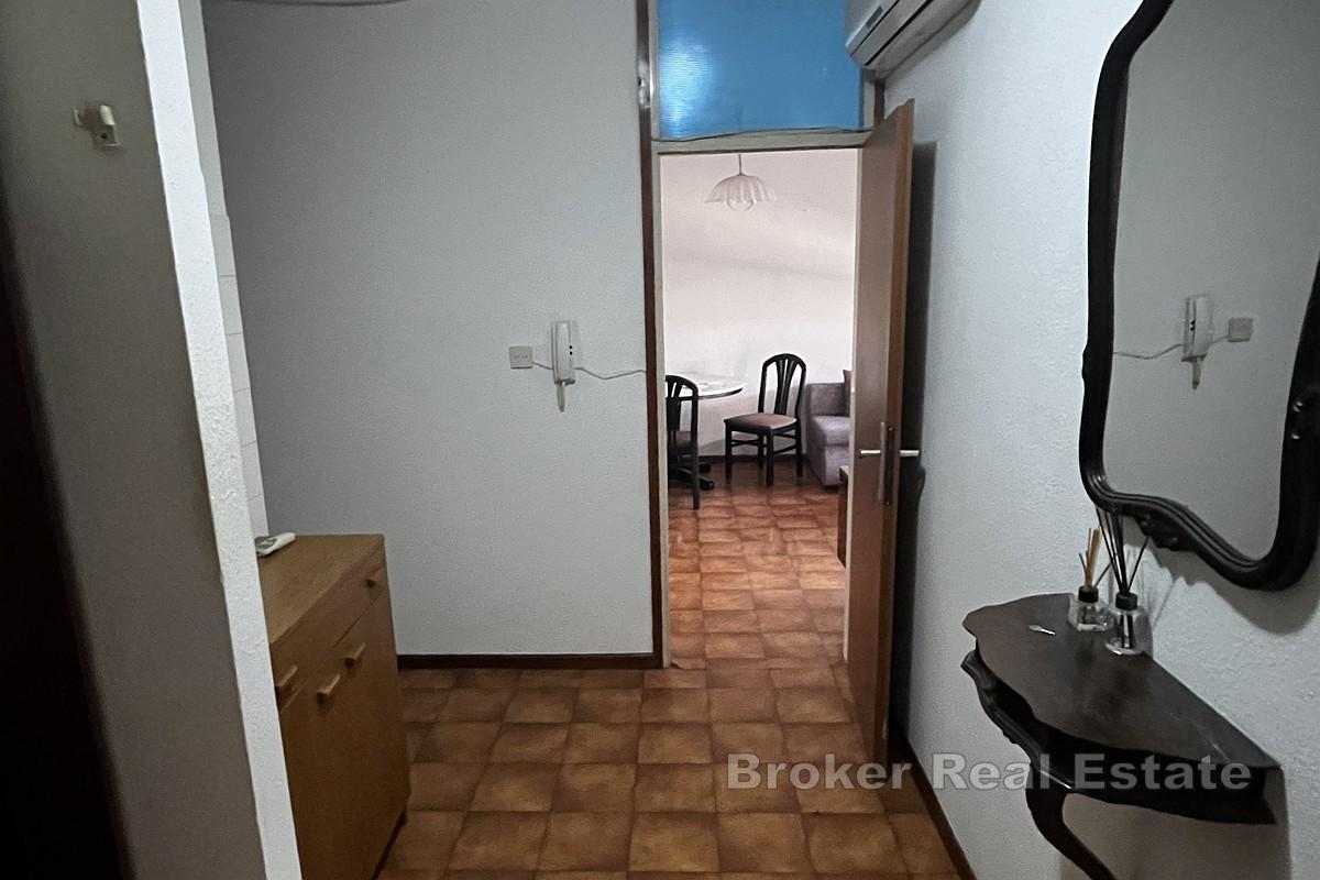 Dvosoban stan na mirnoj lokaciji