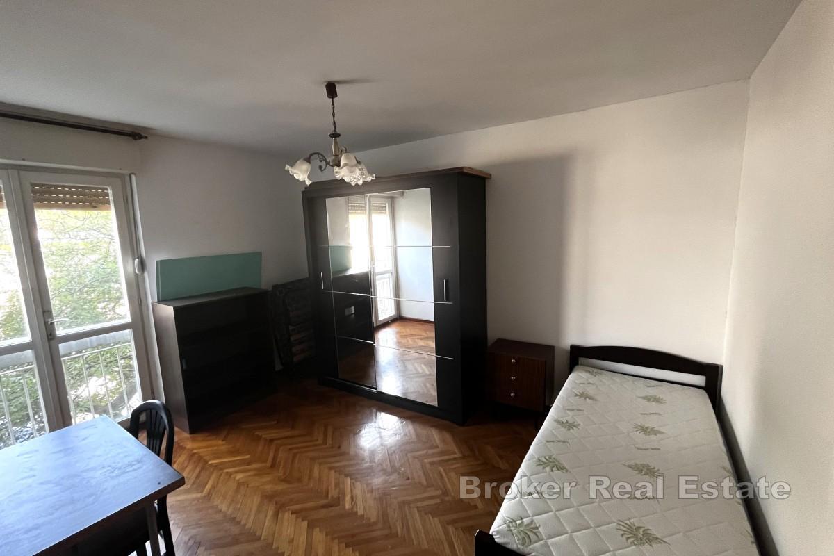 Dvosoban stan na mirnoj lokaciji