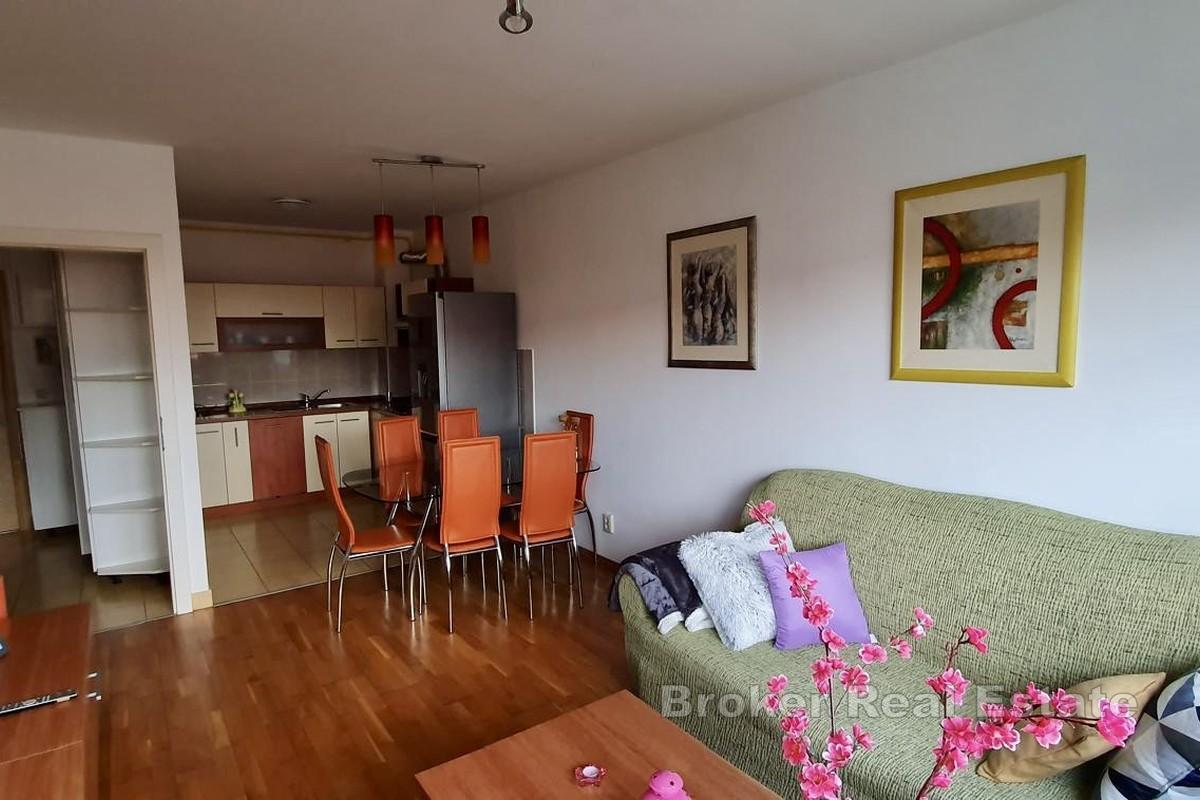 Leilighet med ett soverom og garasje i flott beliggenhet