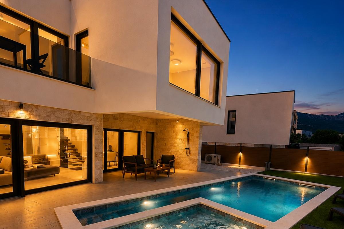001-2048-55-Kastela-Modern-villa-with-a-sea-view-rent