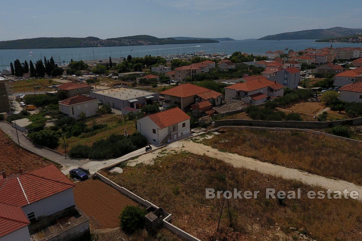 Attractive building land with project