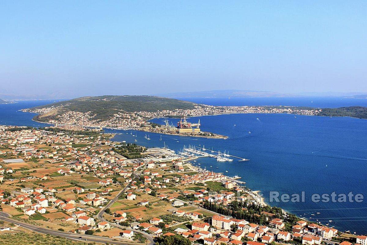 Attractive building land with project