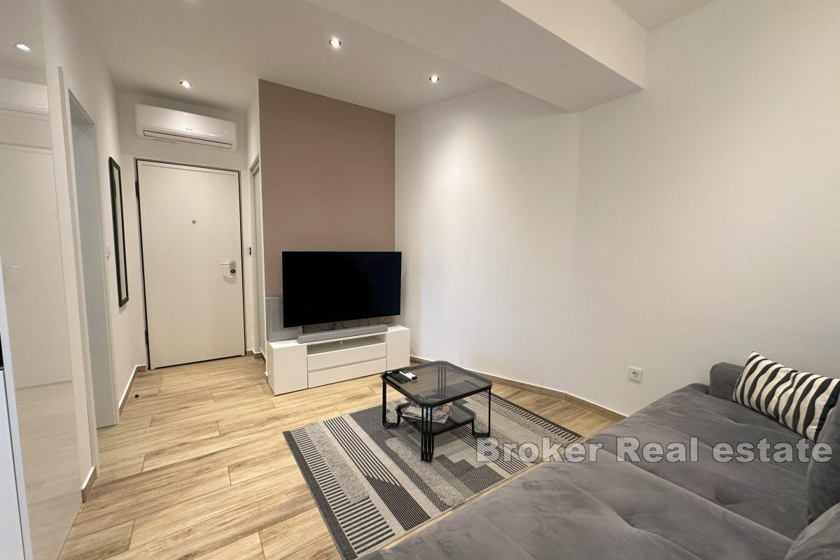 Potpuno namješten i opremljen stan