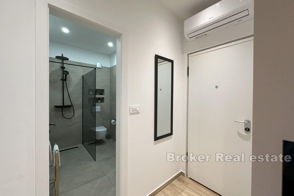 Potpuno namješten i opremljen stan