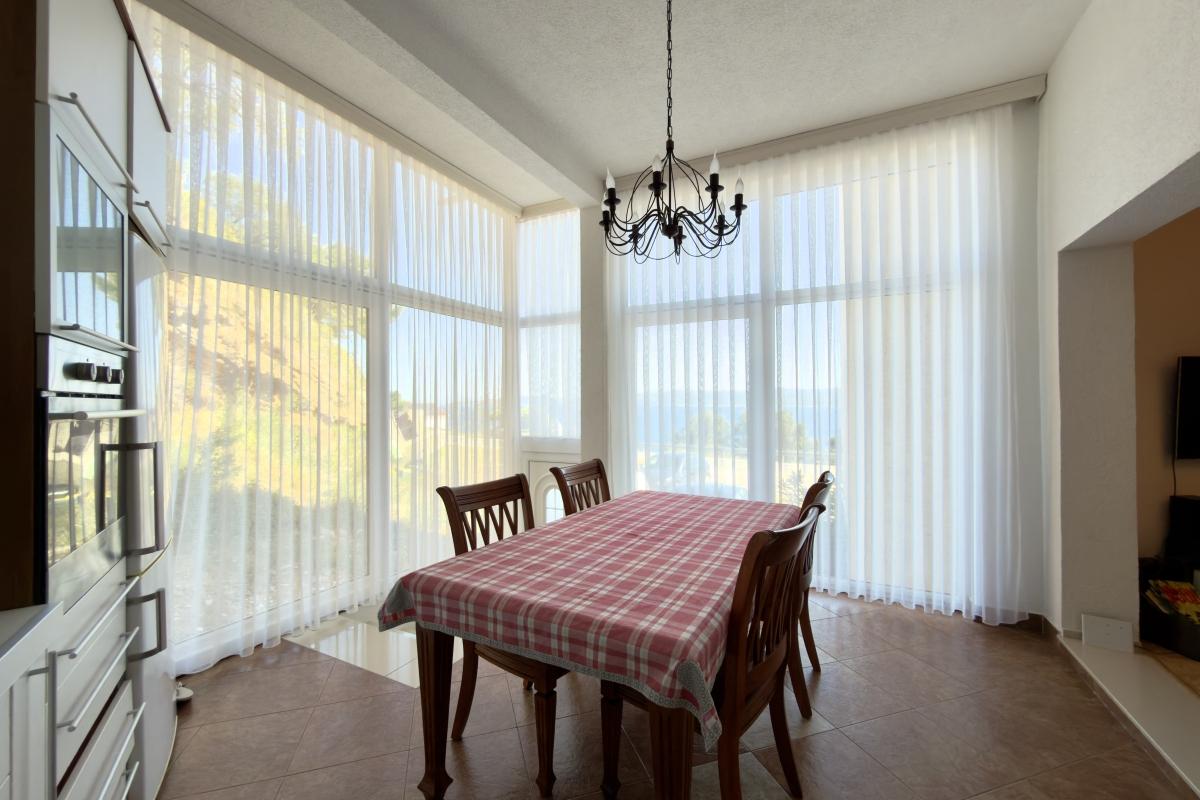 Toromsleilighet med havutsikt