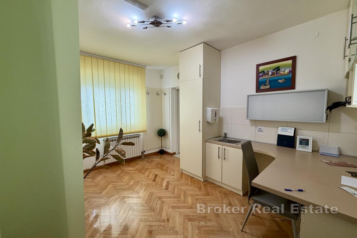 Attraktiv gelegene Gewerbewohnung