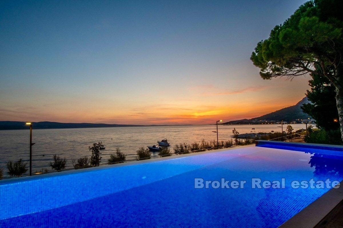 Luksusleilighet ved sjøen med panoramautsikt