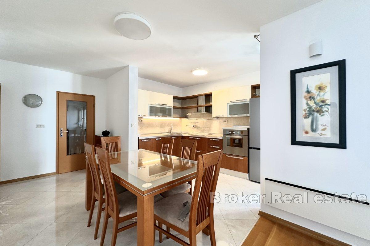 Spacious apartment in an excellent location